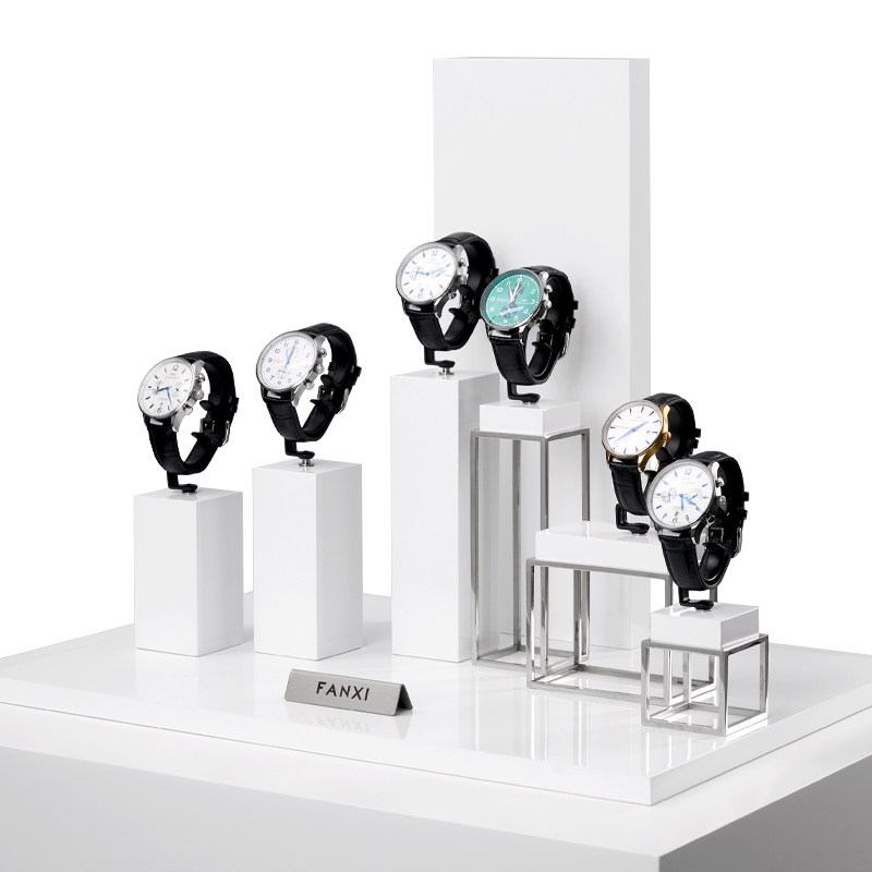 Oirlv Saat Teşhir Standı Takı  - Jewelry And Watches Stores incelemesi ve fiyatı